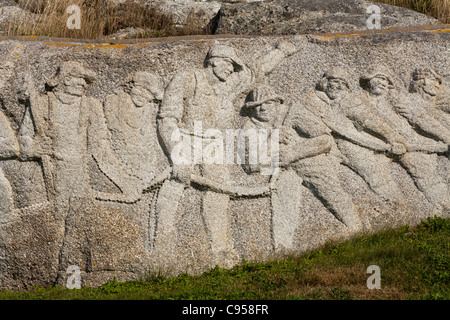 Détail de Fisherman's Monument une sculpture par William E. deGarthe. Réalisé à partir d'un affleurement de granit solide derrière sa maison. Banque D'Images