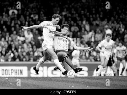 Tottenham Hotspur / Watford 11/4/87 Clive Allen et Steve Sims FA Cup 1987 demi-finale Banque D'Images