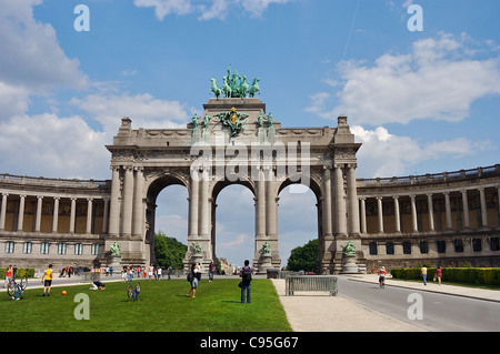 L'Arc de Triomphe en Parc du Cinquantenaire, Bruxelles, Belgique Banque D'Images