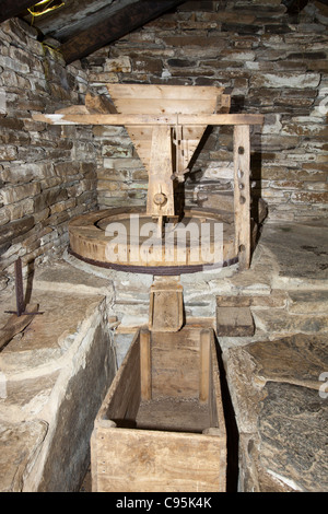 Cliquez Sur Lun Ancien Moulin à Eau Moulin Pour Moudre Le