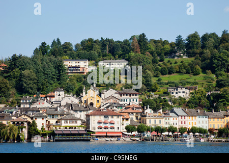 L'Italie, le Piémont, Le Lac d'Orta, Orta Town Banque D'Images