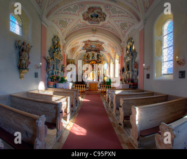 Au Tyrol - : Intérieur de l'église paroissiale à Steinberg am Rofan Banque D'Images
