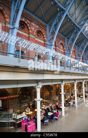 L'Angleterre, Londres, St Pancras Banque D'Images