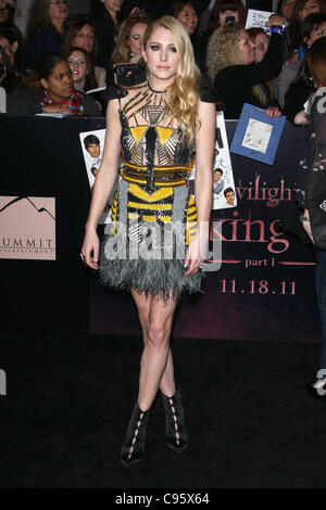 CASEY LABOW LA TWILIGHT SAGA : Breaking Dawn - PART 1. Première mondiale LE CENTRE-VILLE DE LOS ANGELES CALIFORNIA USA 14 novembre 2011 Banque D'Images