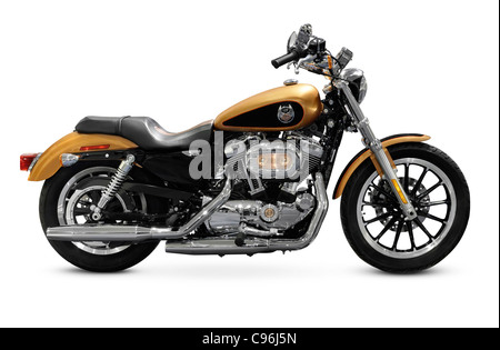 Harley-Davidson 2008 Sportster 105e anniversaire moto custom. Isolé sur fond blanc. Banque D'Images