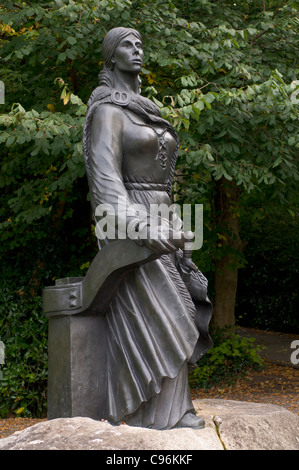 Statue de Grace O'Malley le pirate à Westport House, Westport, Comté de Mayo, Irlande Banque D'Images