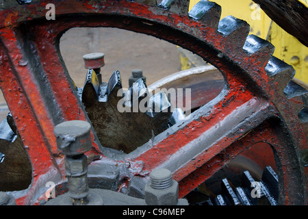 Appareil pignons arrière-plan arrangement clockwork blacklead cogs d'engrenage moteur design engineering factory gear grease industria Banque D'Images