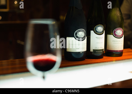 Dégustation de vin au Richmond Grove Winery. La Vallée de Barossa, Australie-Méridionale, Australie Banque D'Images