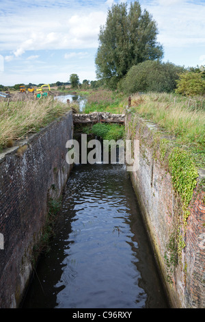 Ebridge serrure sur le North Walsham et Dilham Canal, Norfolk Banque D'Images