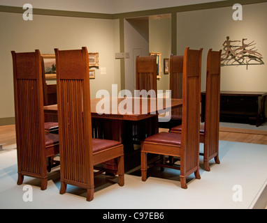 Frank Lloyd Wright Dinning Room Table1899 pour Joseph W Husser House Chicago Banque D'Images