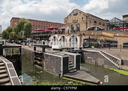 Hampstead Road serrures, Regent's Canal près de Camden Market, à Camden Town, Londres, UK Banque D'Images