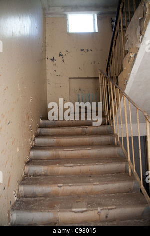 Escalier dans le Palais de la Culture Energetik Place Lénine Pripyat zone d'exclusion de Tchernobyl l'Ukraine Banque D'Images