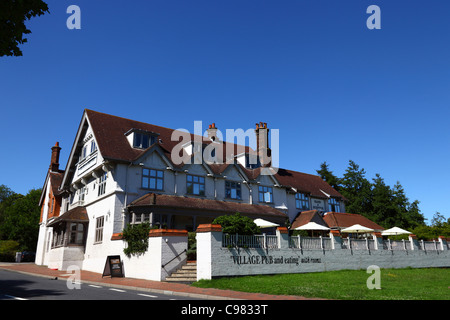 La main et son sceptre , Hotel Southborough Common , près de Tunbridge Wells , Kent , Angleterre Banque D'Images