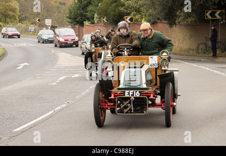 1904 De Dion Bouton 2011 sur le Londres à Brighton Veteran Car Run Banque D'Images