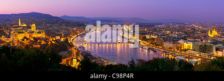 Vue de Budapest la nuit Banque D'Images