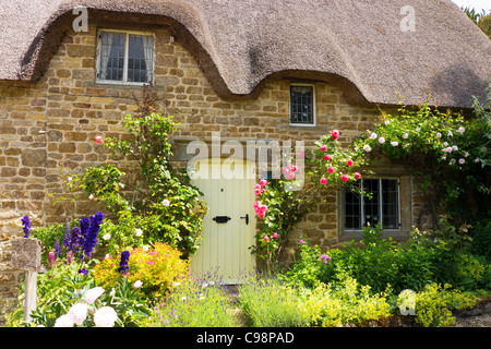 Détail de chaumière, Cotswolds, Gloucestershire, Angleterre Banque D'Images