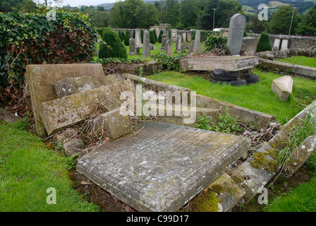 L'ancien cimetière paroissial aussi le site de la 'Kirk o' la forêt' où Guillaume le Bruce a été nommé gardien de l'Écosse. Banque D'Images