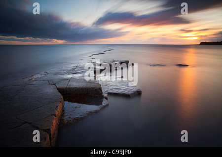 La baie de Kimmeridge, côte jurassique, Dorset, Angleterre Banque D'Images