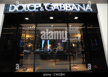 Photo de l'extérieur Dolce et Gabbana store sur Bond Street à Londres Angleterre 2011 - Image Pruchnie Auteur Ben 2011 Banque D'Images