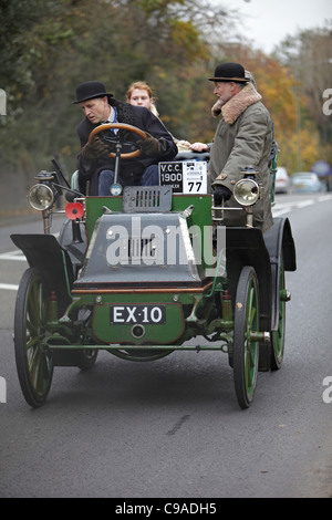 1900 Daimler dans le 2011 Londres Brighton run voiture Vétéran Banque D'Images