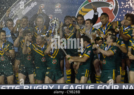 19.11.2011. Leeds, Angleterre. Gillette quatre nations de Rugby League. L'Australie célèbrent leur victoire dans la ligue de rugby 4 nations. Banque D'Images