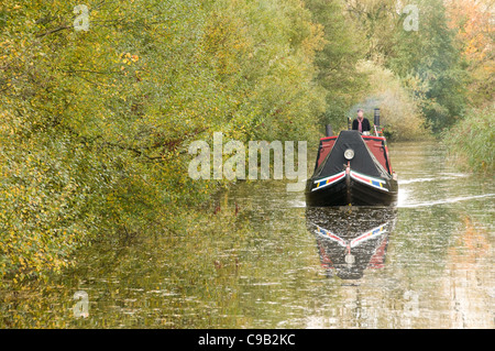 L'automne de plaisance sur le canal Kennet & Avon Banque D'Images