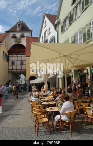 Coin terrasse Outddor dans la basse-ville de Meersburg, sur le lac de Constance, Baden-Wurttemberg, Allemagne, Banque D'Images