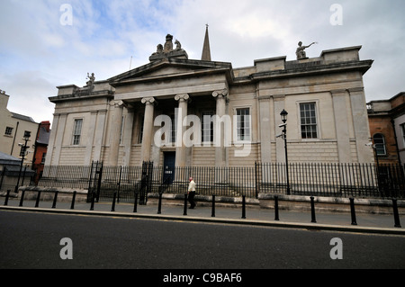 Court House, Londonderry, rue Bishop, Londonderry, en Irlande du Nord. Construire en 1817. Banque D'Images