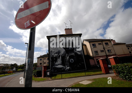 Il Bomber Essence murale dans le Bogside républicaine, Londonderry, en Irlande du Nord. Peint par le Bogside Artists. Banque D'Images