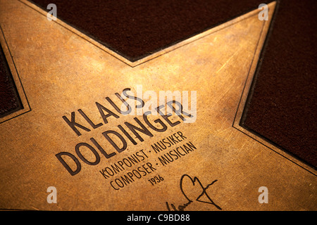 Klaus Doldinger pour star sur le boulevard des stars à la Potsdamer Platz à Berlin, Klaus Doldinger Stern auf dem Boulevard der Sterne Banque D'Images