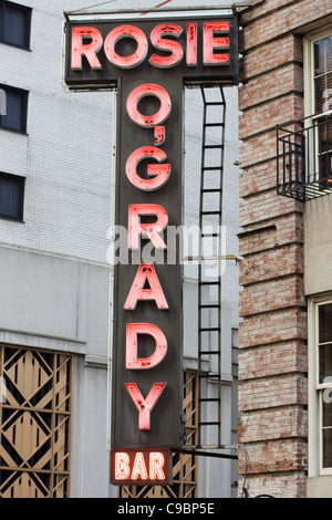 Le signe extérieur de la Rosie O'Grady Bar à New York États-Unis Banque D'Images