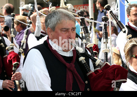 La fête des Brodeuses, ou broderie's Festival, à Pont-l'Abbé, Finistère, Bretagne, France. Banque D'Images