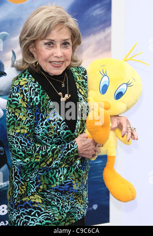JUNE FORAY HAPPY FEET DEUX. Première mondiale HOLLYWOOD LOS ANGELES CALIFORNIA USA 13 novembre 2011 Banque D'Images