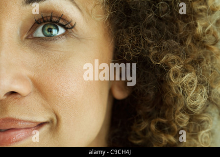 Woman smiling, close-up Banque D'Images