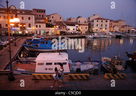 Le port de Cala Gavetta, La Maddalena, en Sardaigne, Italie. Banque D'Images