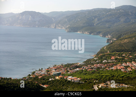 Vue sur Cala Ganone et la baie d'Orosei, Sardaigne, Italie. Banque D'Images