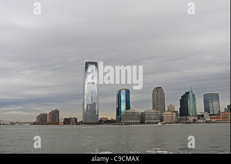 Jersey City surplombant le fleuve Hudson vers Manhattan New York NYC USA America Banque D'Images