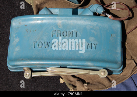 Un Américain M18 Claymore, une mine anti-personnel à la guerre & Paix 2011 Show à Hop Farm, Kent, UK. Banque D'Images