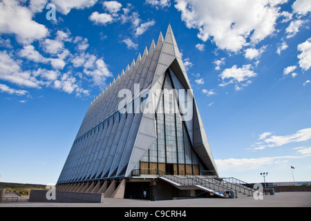 La chapelle des cadets de l'Académie de la Force aérienne, achevée en 1962, à l'Académie de la Force aérienne des États-Unis, à Colorado Springs, au Colorado. Banque D'Images