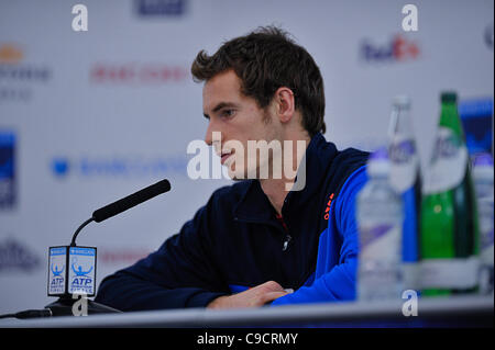 22.11.2011 Londres, Angleterre Andy Murray de Royaume-uni assiste à la conférence de presse après son match contre David Ferrer de l'Espagne au cours de la Tennis Barclays ATP World Tour Finals 2011 à l'Arena de Londres 02. Banque D'Images