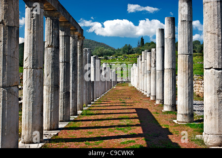 Le péristyle du stade dans le site archéologique de Messène (ou 'Messini'), la Messénie, Grèce. Banque D'Images