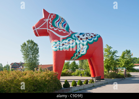 Dala énorme cheval. Un symbole de Dalécarlie en Suède. Banque D'Images