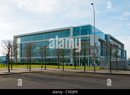 Quartier général divisionnaire de la police du Grand Manchester, Central Park, Newton Heath, Manchester, Angleterre, Royaume-Uni. Architectes : Aedas, 2011. Banque D'Images