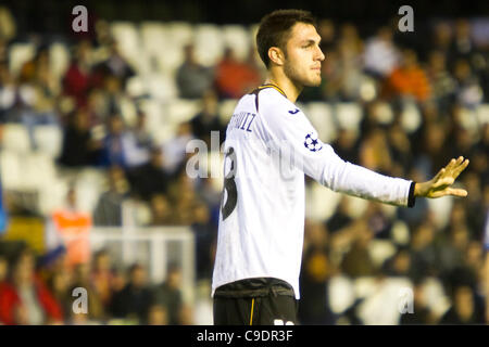 23/11/2011. Valencia, Espagne match de football entre Valencia Club de Futbol et KRC Genk, Journée 5, Ligue des Champions, Groupe E ------------------------------------- Victor Ruiz, joueur de la défense de Valence CF Banque D'Images