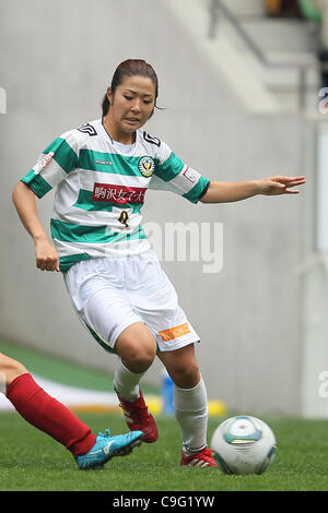 Asano (Nagasato Beleza), 6 novembre 2011 - 2011 Football : Plenus Nadeshiko LEAGUE 16e match sec entre AINC Kobe Leonessa 1-1 NTV Beleza à Home's Stadium Kobe à Hyogo, Japon. (Photo par Akihiro Sugimoto/AFLO SPORT) [1080] Banque D'Images