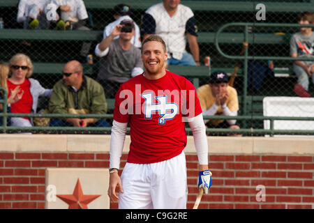 18 déc., 2011 - Houston, Texas, États-Unis - Philadelphia Phillies de Hunter Pence a participé dans le home-run derby au cours de la 3ème Conférence Annuelle Hunter Pence au camp de baseball Baseball USA à Houston, TX. (Crédit Image : © Juan DeLeon/Southcreek/ZUMAPRESS.com) Banque D'Images