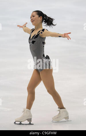 Akiko Suzuki, 24 décembre 2011 - Patinage Artistique : toutes Le Japon Figure Skating Championship 2011, Femmes Simple Programme court à Namihaya Dome, Osaka, Japon. (Photo par Akihiro Sugimoto/AFLO SPORT) [1080] Banque D'Images