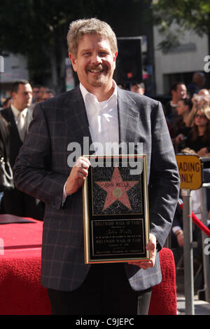 12 janvier 2012 - Hollywood, Californie, États-Unis - rejoint à pied de la renommée en l'honneur de John Wells avec une satr. (Crédit Image : © Lisa O'Connor/ZUMAPRESS.com) Banque D'Images