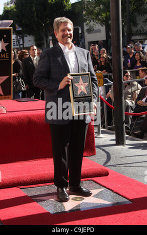 12 janvier 2012 - Hollywood, Californie, États-Unis - rejoint à pied de la renommée en l'honneur de John Wells avec une satr. (Crédit Image : © Lisa O'Connor/ZUMAPRESS.com) Banque D'Images