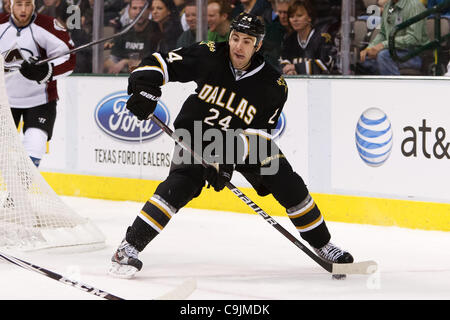 14 janvier 2012 - Dallas, Texas, US - Dallas Stars Avant Eric Nystrom (24) au cours de l'action entre les Stars de Dallas et l'Avalanche du Colorado. Colorado bat Dallas 2-1 à l'American Airlines Center. (Crédit Image : © Andrew Dieb/ZUMAPRESS.com)/Southcreek Banque D'Images